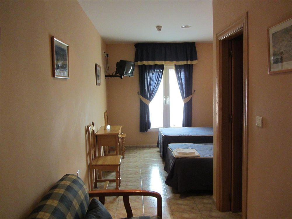Hotel Philadelfia Пелигрос Екстериор снимка