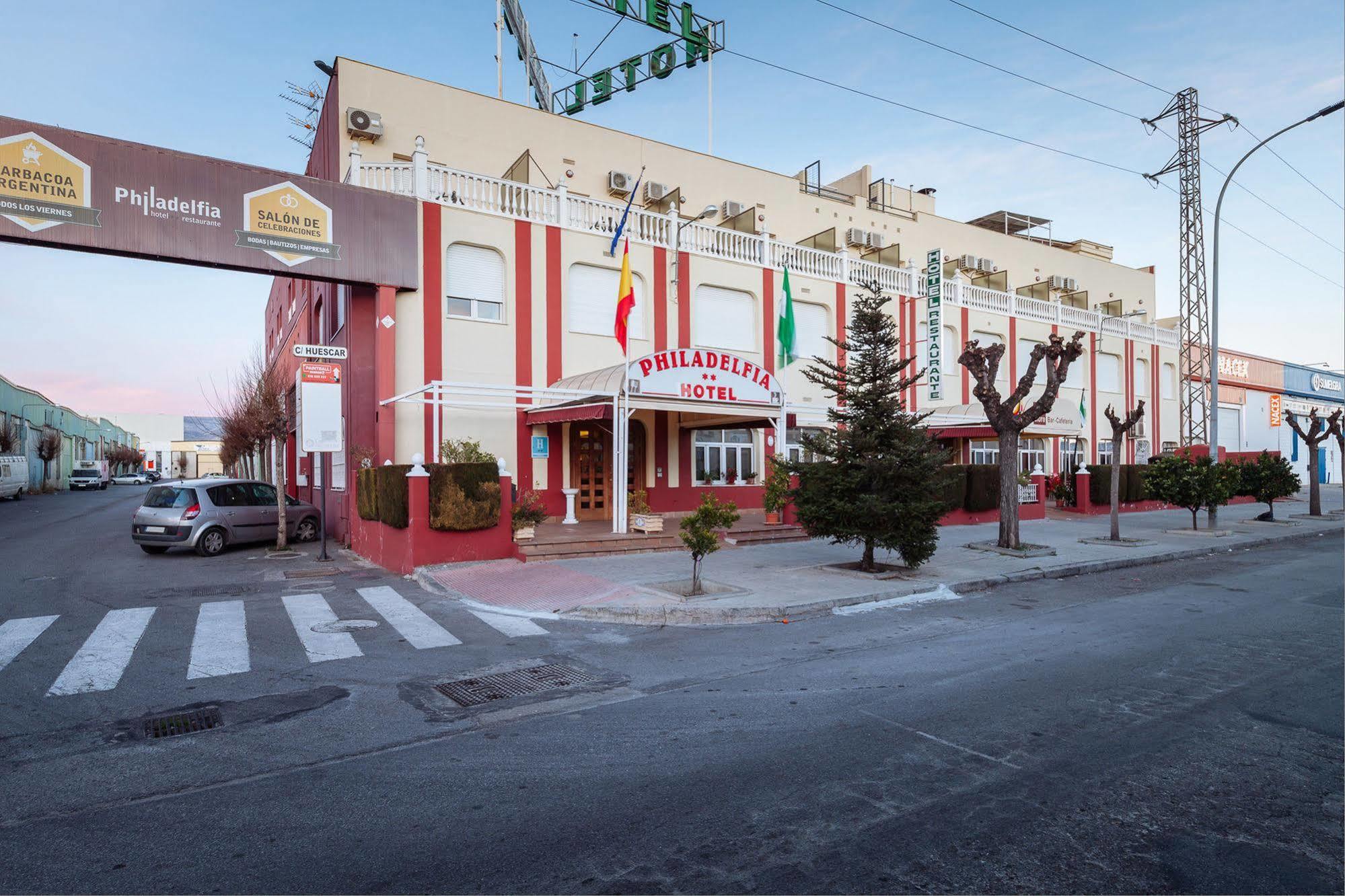 Hotel Philadelfia Пелигрос Екстериор снимка