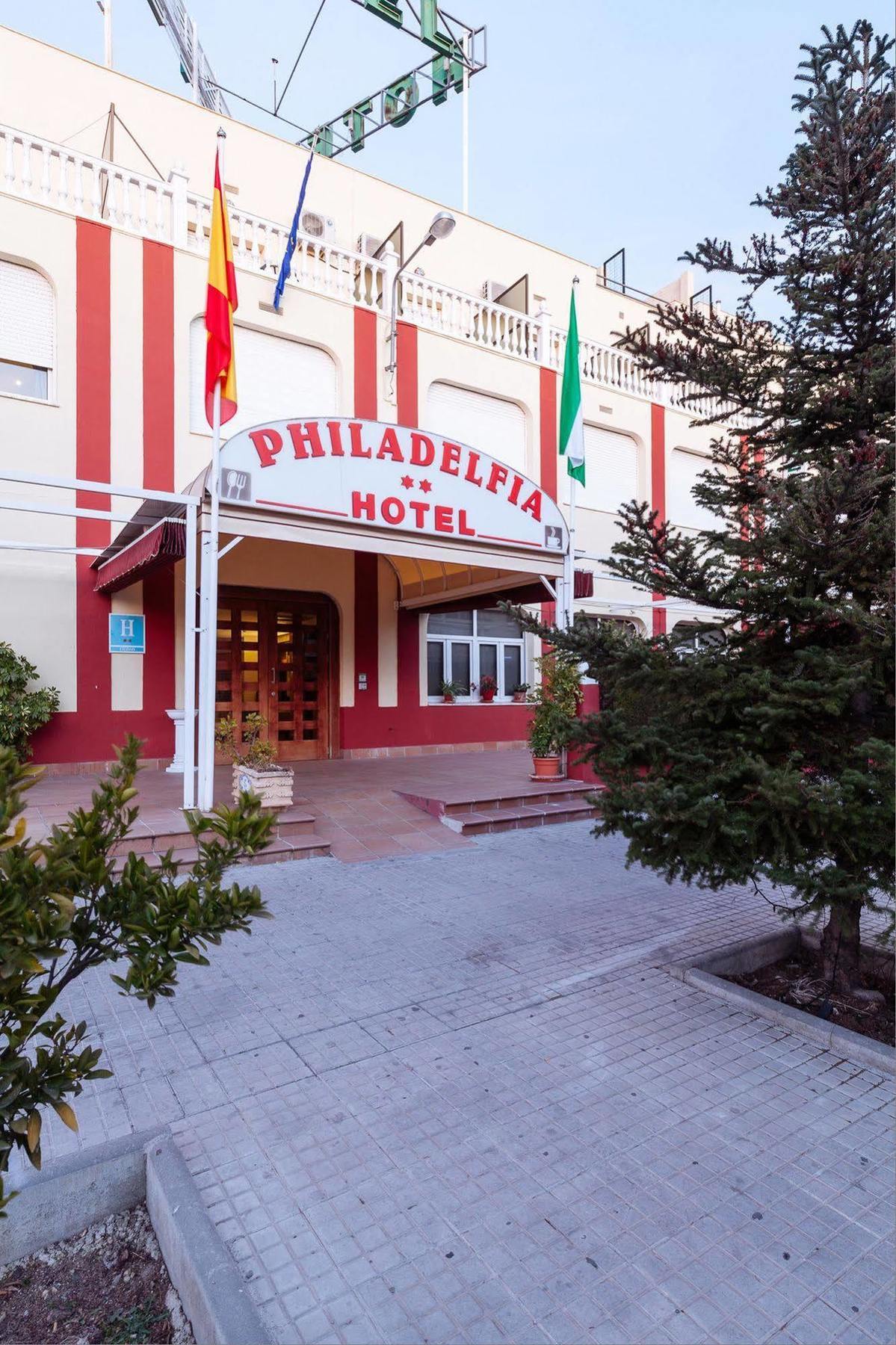 Hotel Philadelfia Пелигрос Екстериор снимка